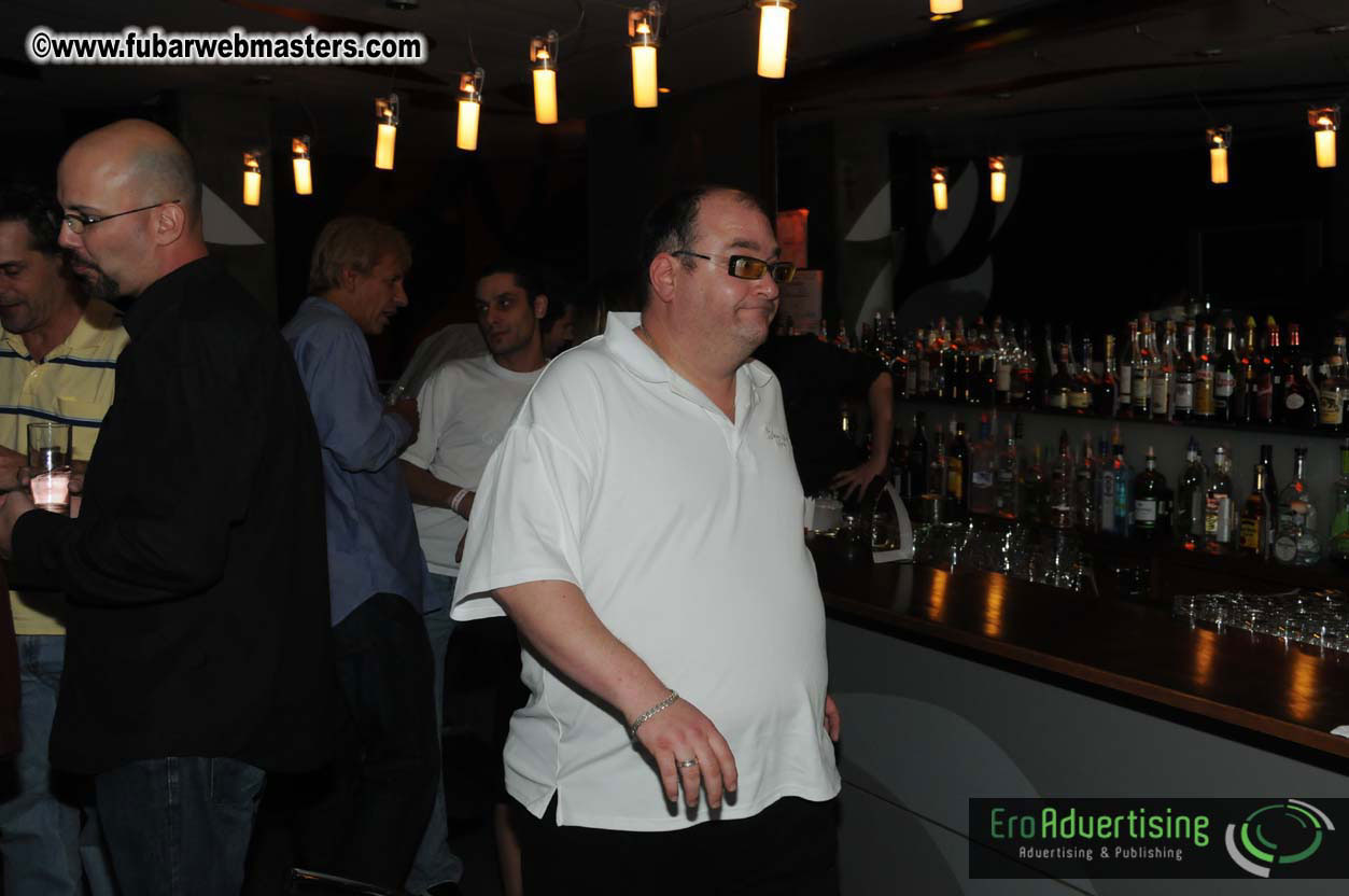 Qwebec Warm Up Gathering @ Newtown