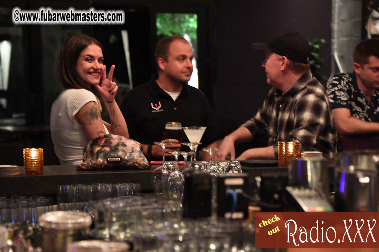 Thursday Kick-Off ; Starlights