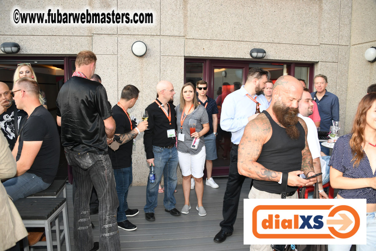 Breeze, Cocktails on the Terrace