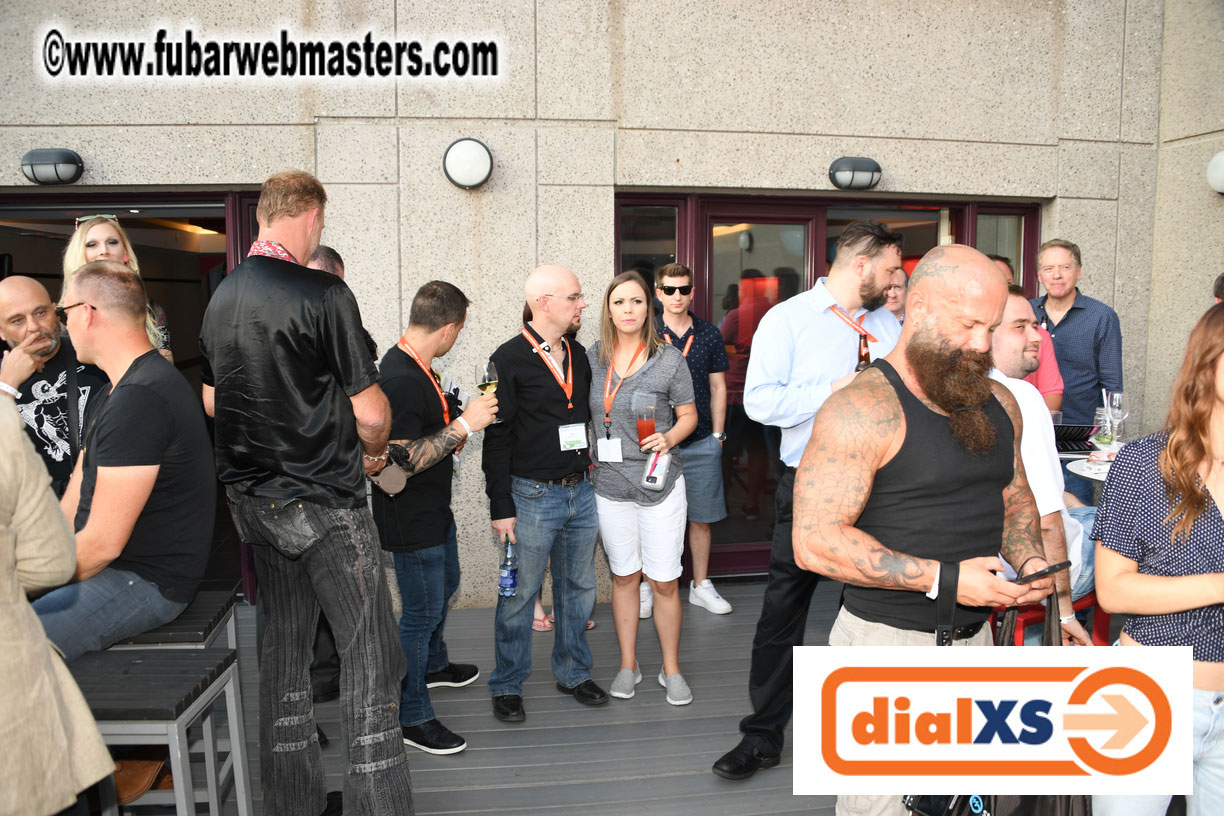 Breeze, Cocktails on the Terrace