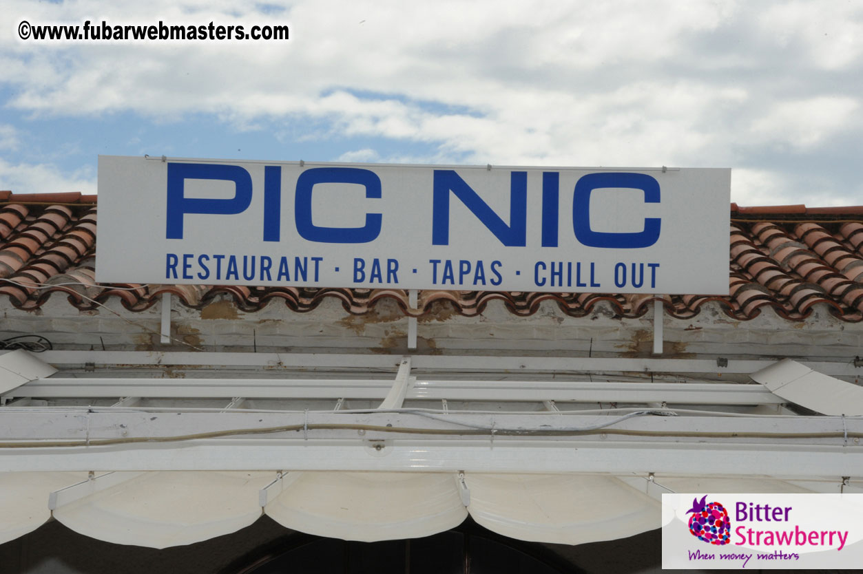 CoolMobile Lunch & Lounge