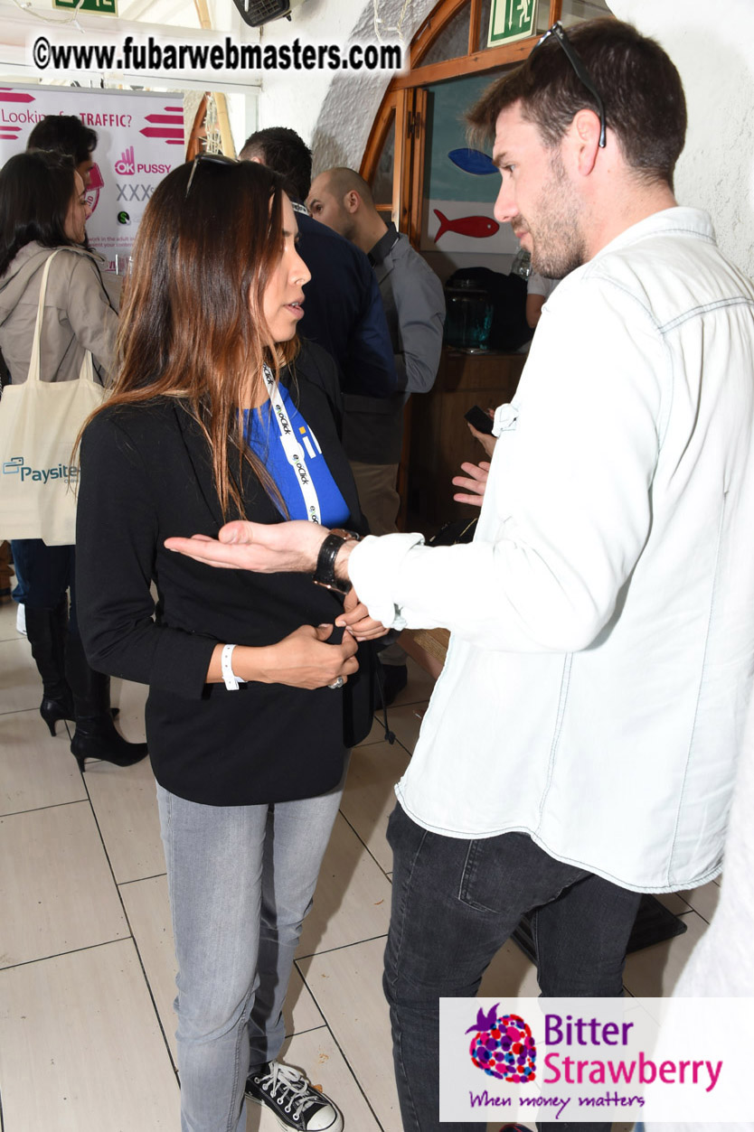 CoolMobile Lunch & Lounge