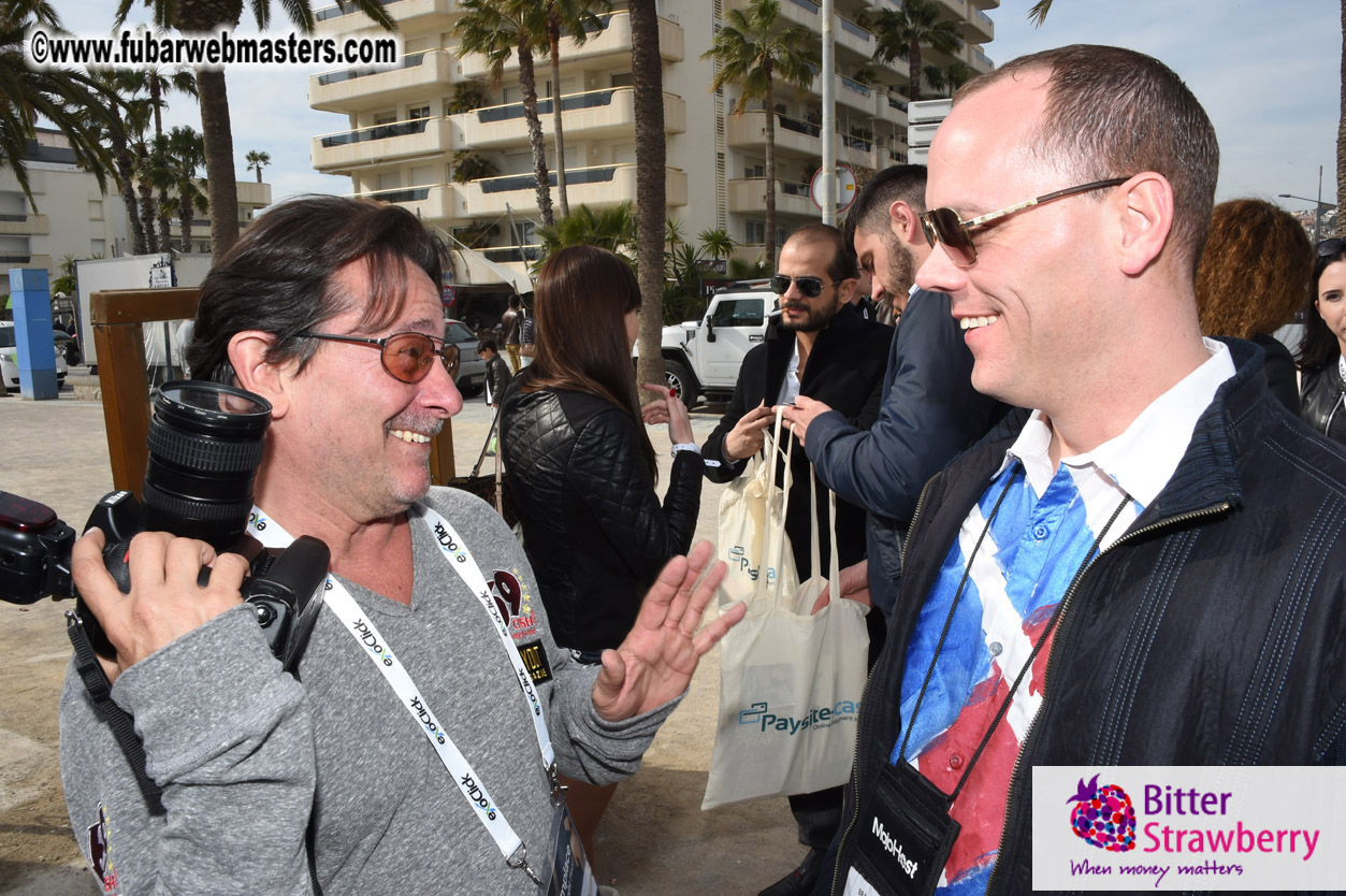 CoolMobile Lunch & Lounge