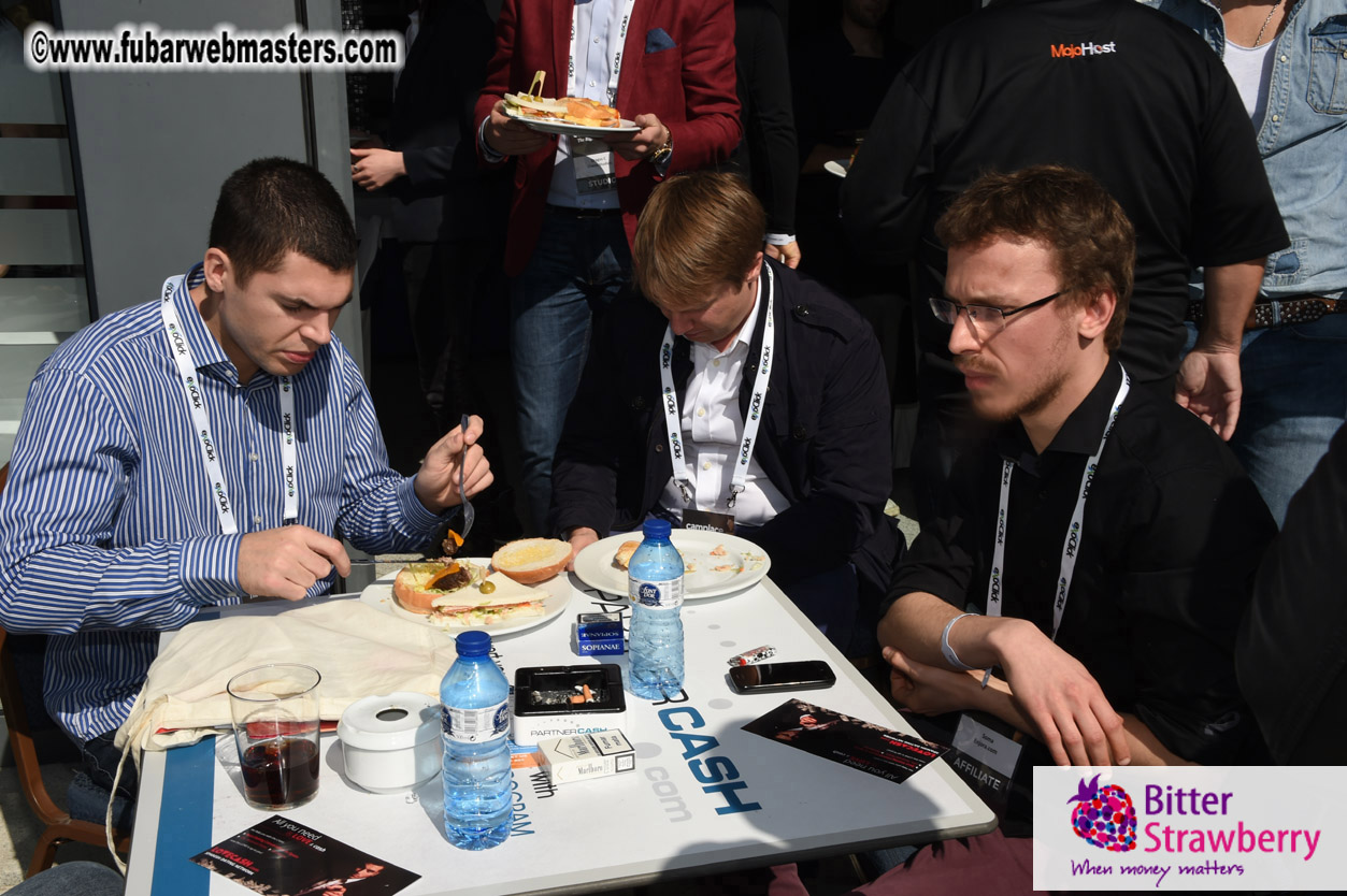 PartnerCash Food Court