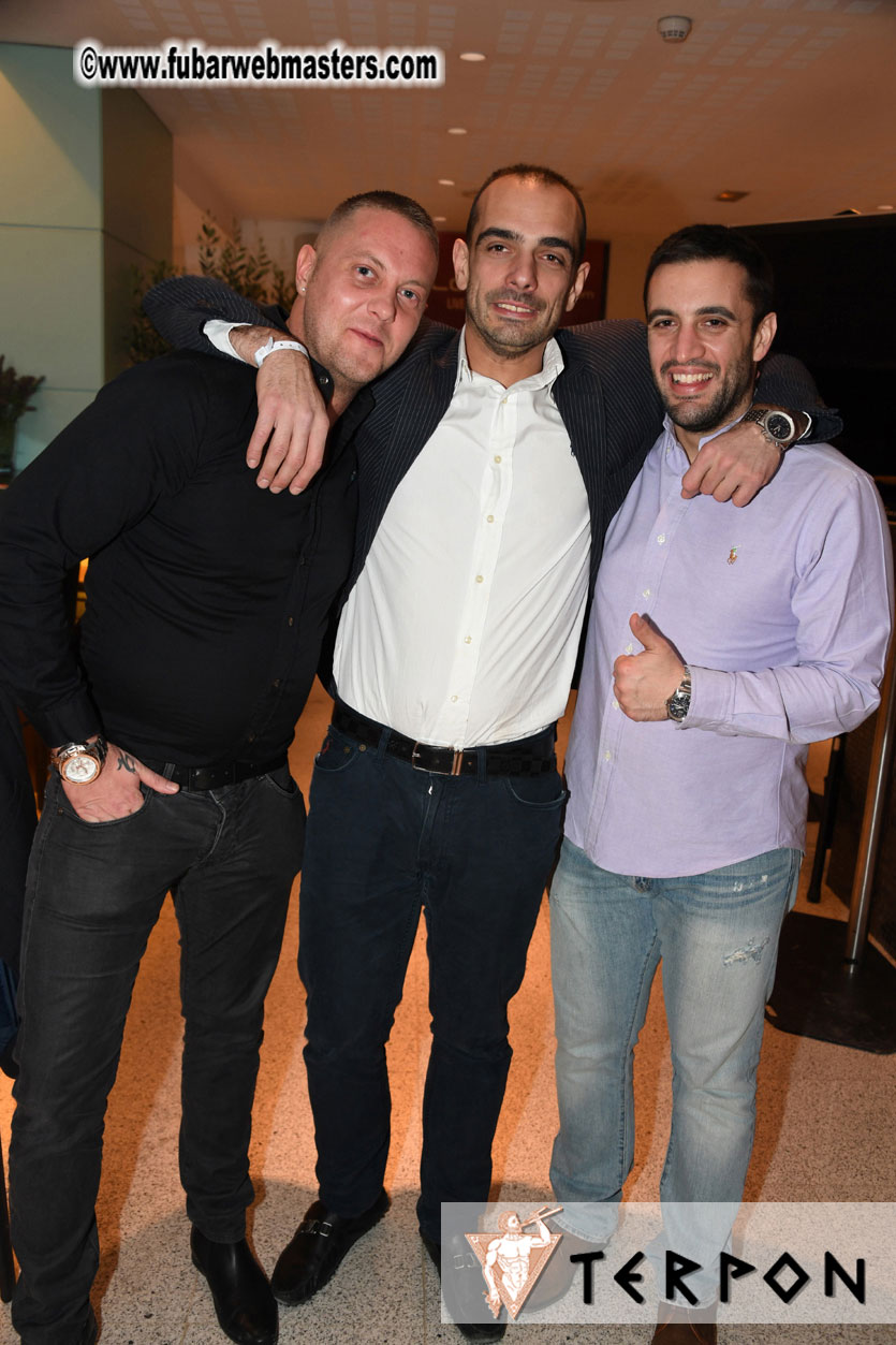 Traffic Company Night Bar