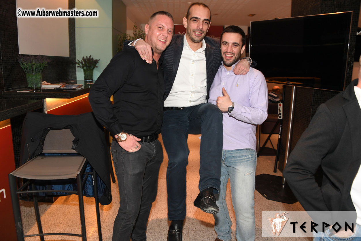 Traffic Company Night Bar