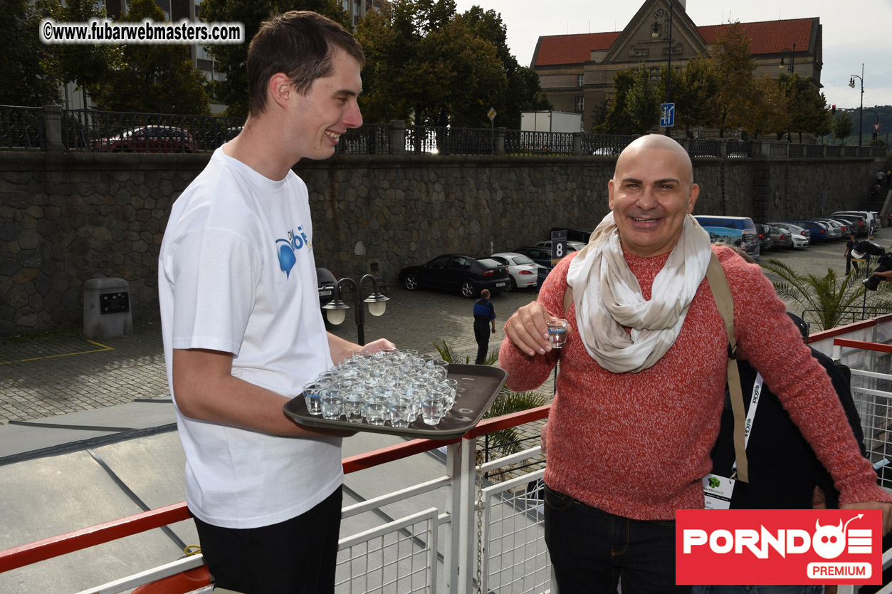 CoolMobile Lunch&Lounge