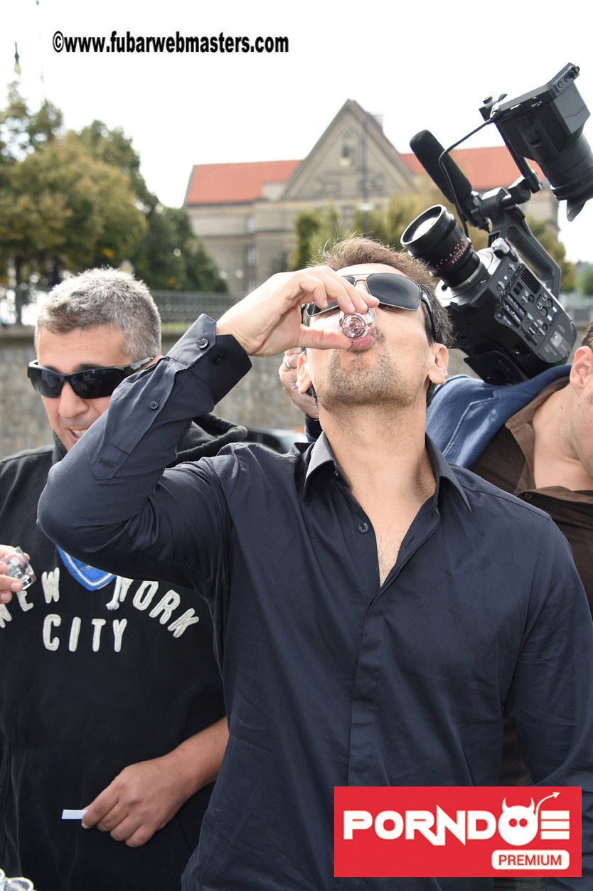 CoolMobile Lunch&Lounge