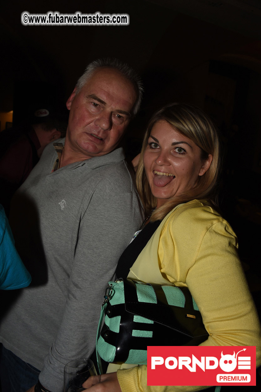 FirstMobile 7 matureprofile Czech Evening