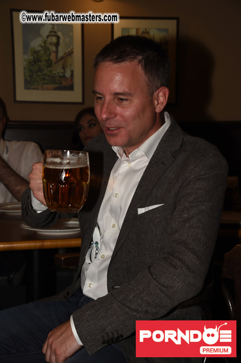 FirstMobile 7 matureprofile Czech Evening