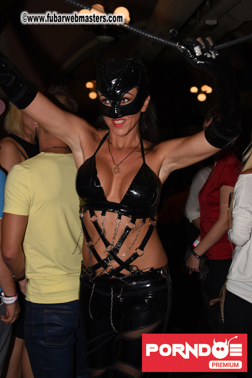 FirstMobile 7 matureprofile Czech Evening