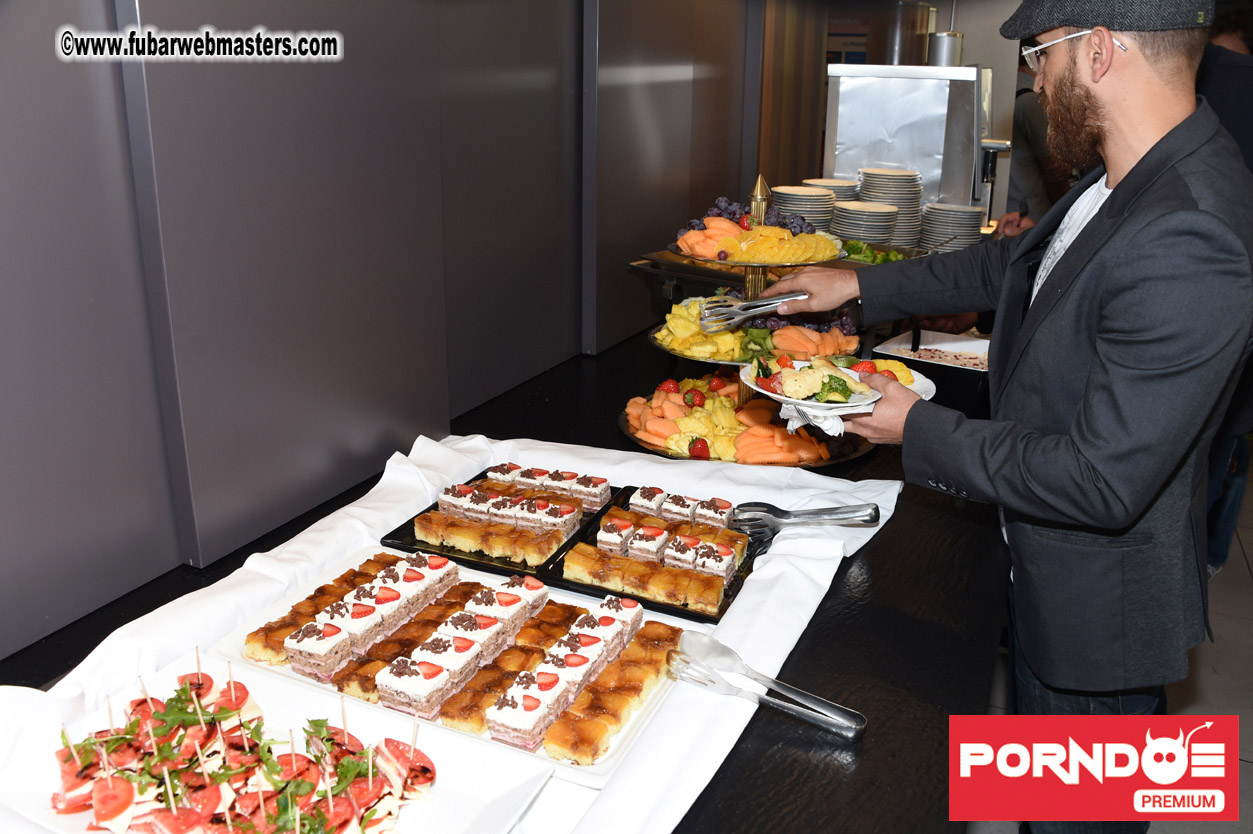 Partnercash Food Court