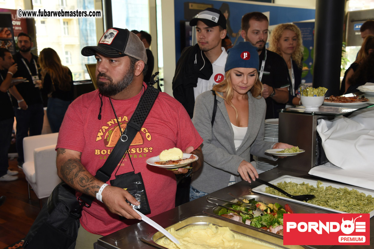 Partnercash Food Court