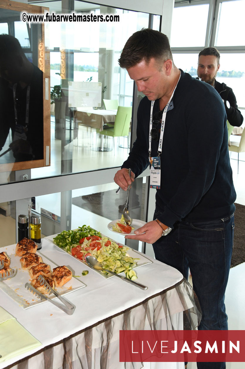Commercegate Indoor Skydiving