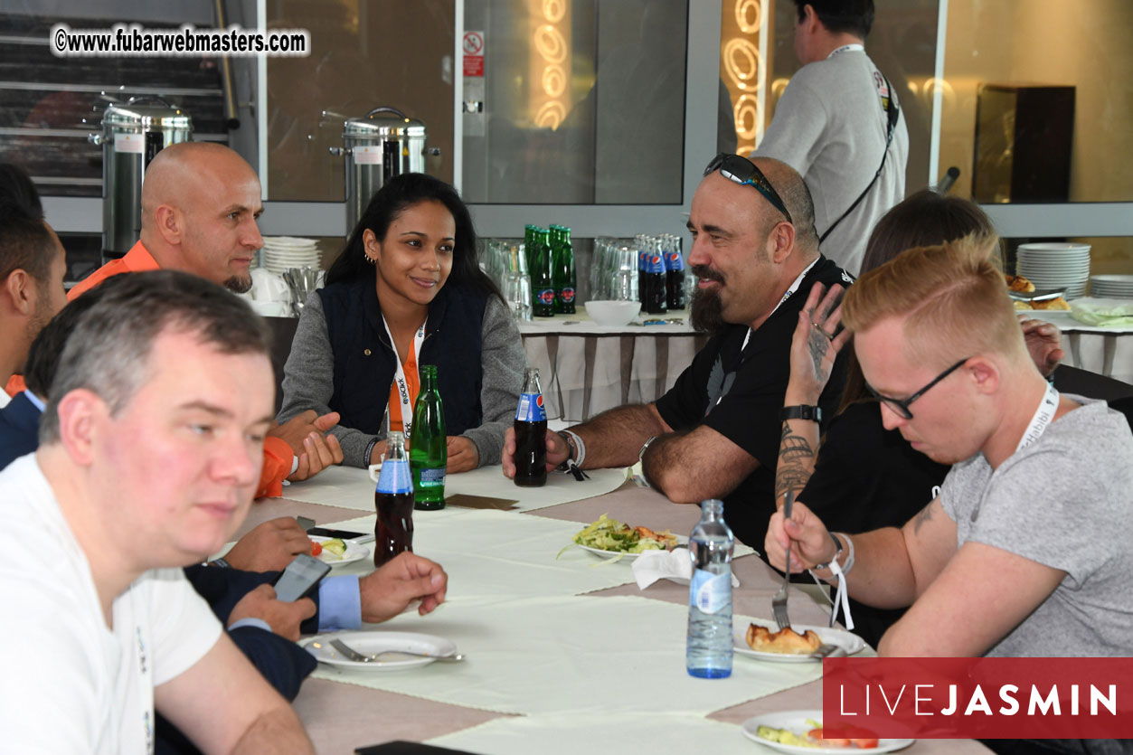 Commercegate Indoor Skydiving