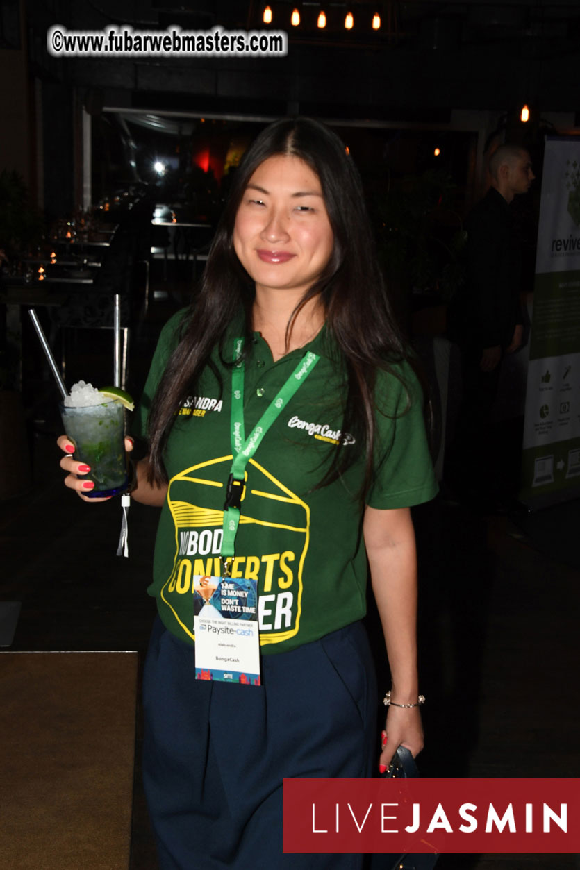 TrafficHaus and Reviveads Party