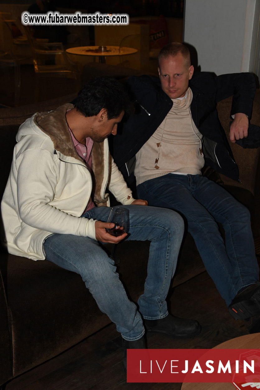 TrafficHaus and Reviveads Party