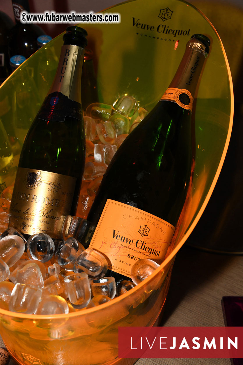 TrafficHaus and Reviveads Party