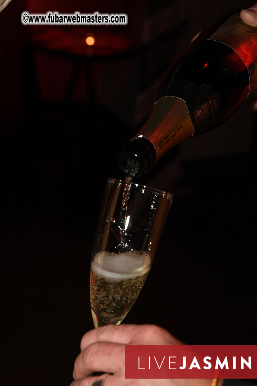 TrafficHaus and Reviveads Party