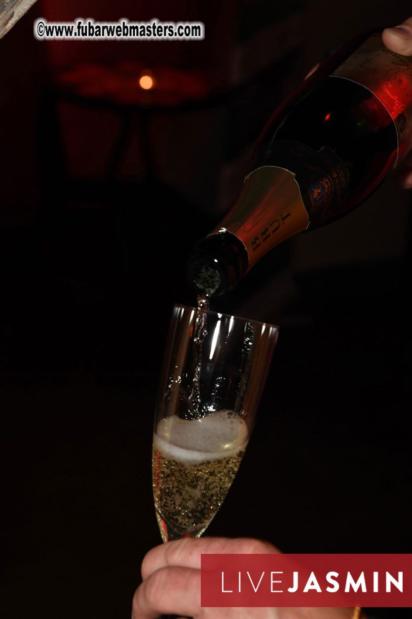 TrafficHaus and Reviveads Party