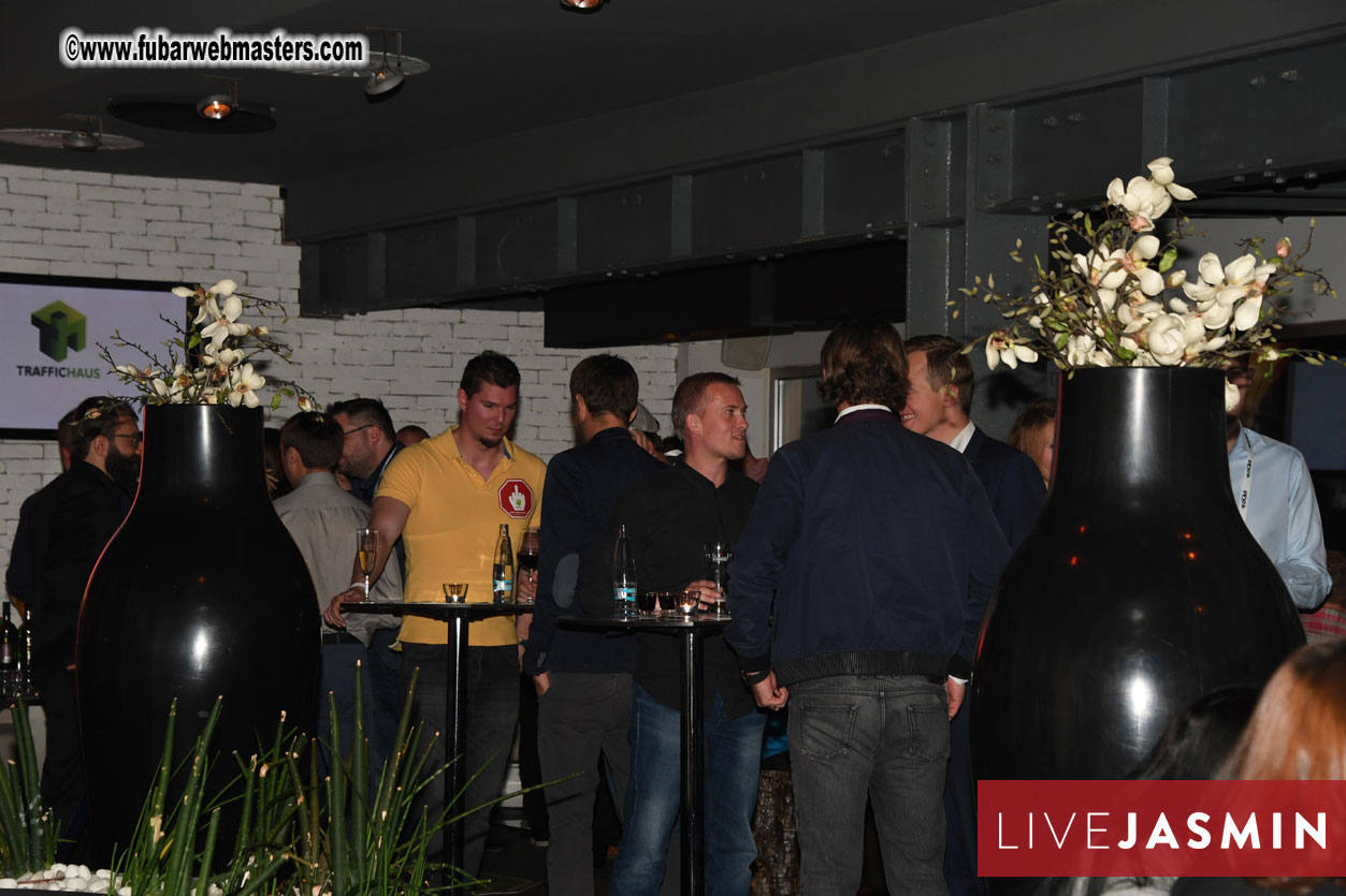 TrafficHaus and Reviveads Party