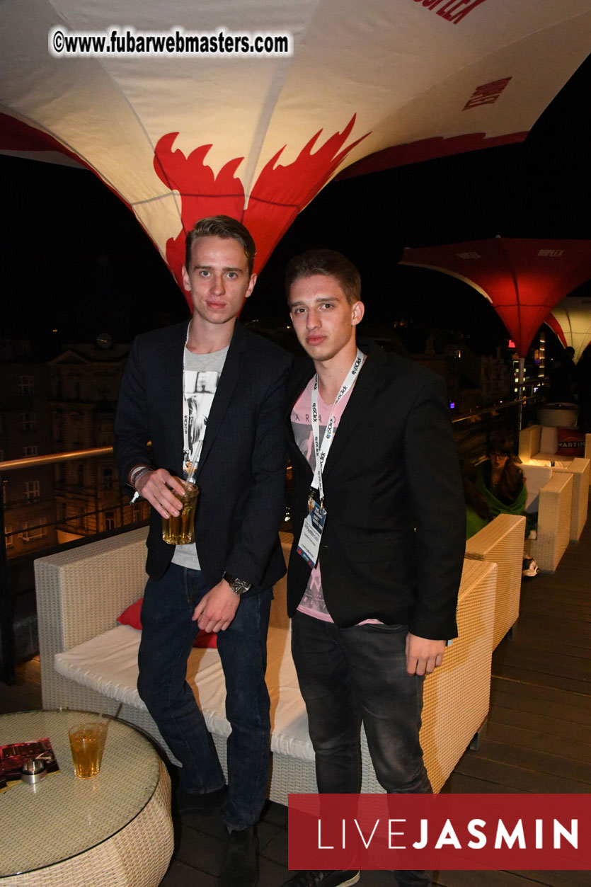 TrafficHaus and Reviveads Party