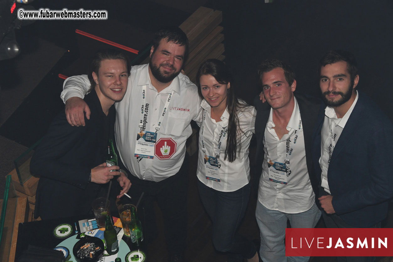 TrafficHaus and Reviveads Party