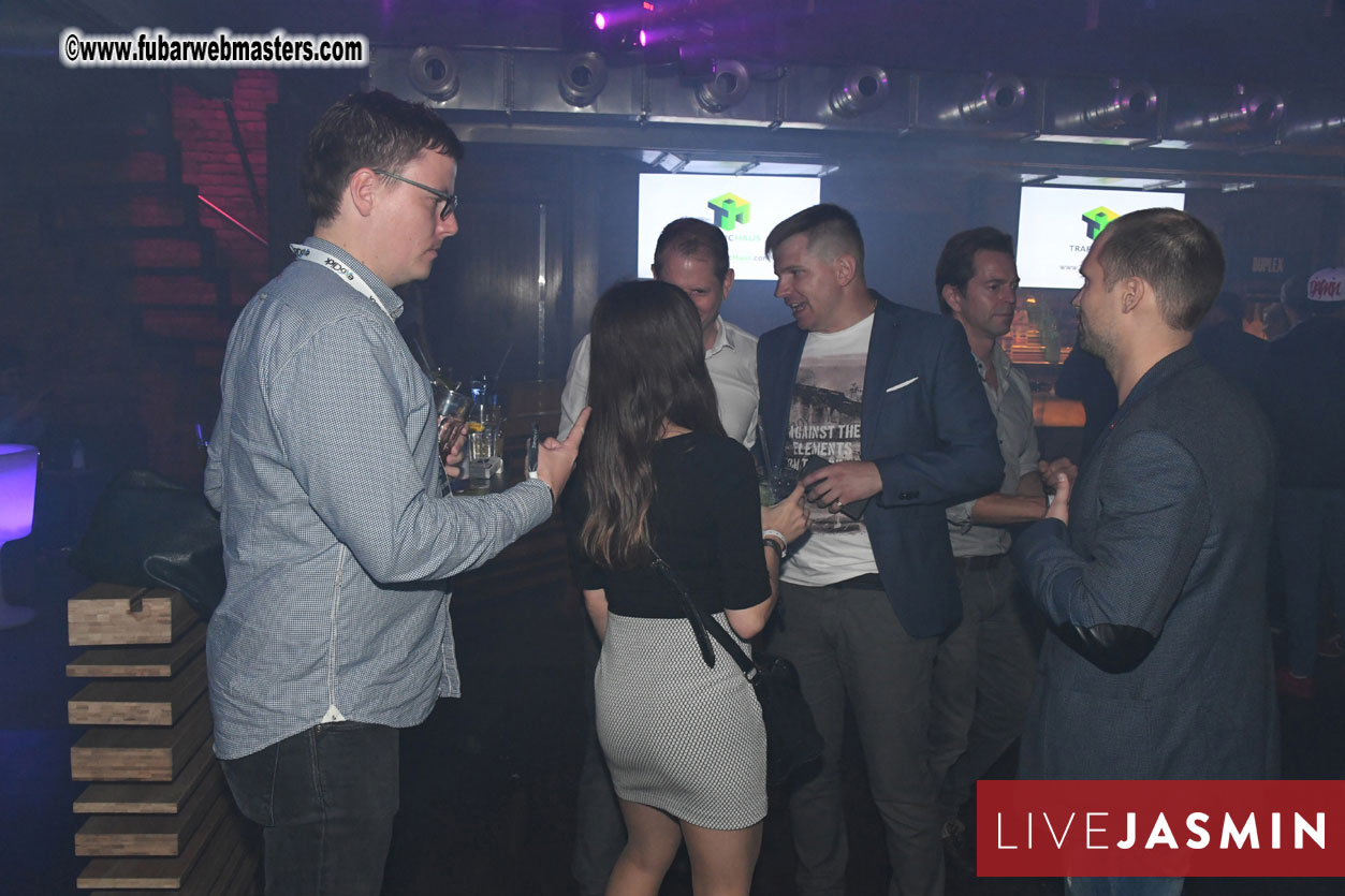 TrafficHaus and Reviveads Party