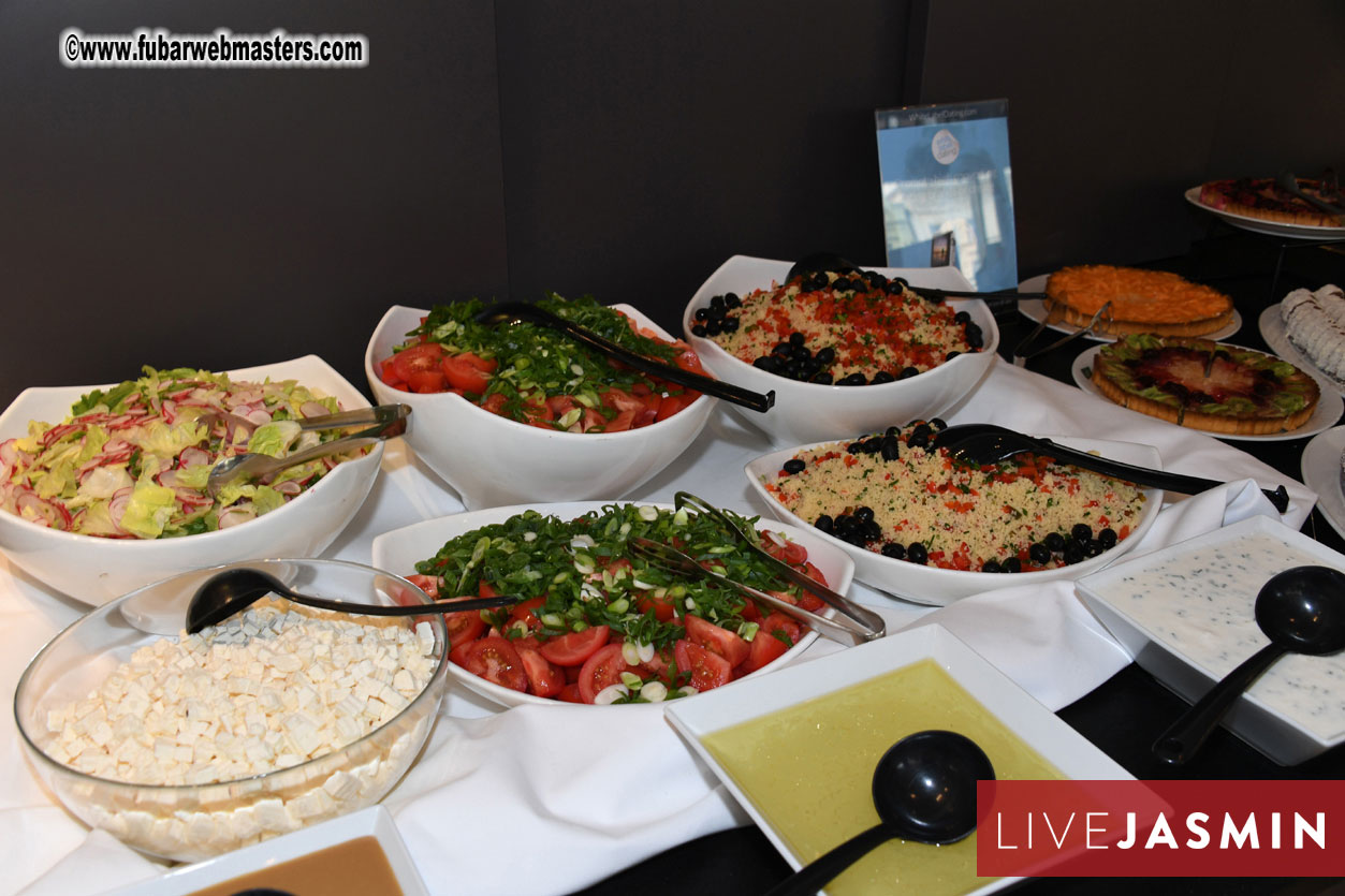 WhiteLabelDating Food Court