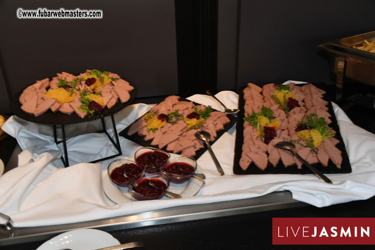 WhiteLabelDating Food Court