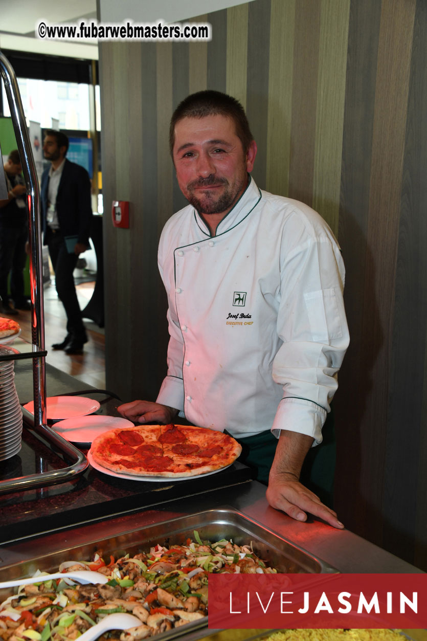 WhiteLabelDating Food Court