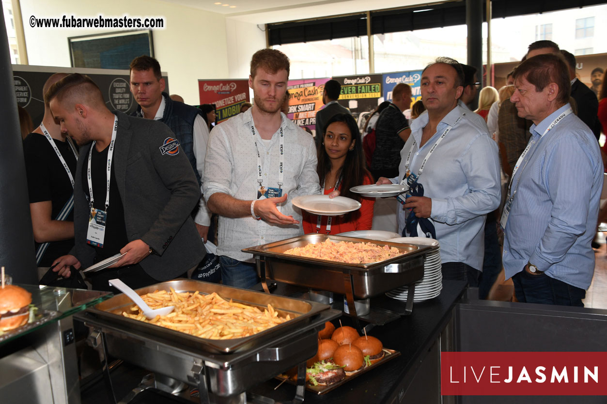 WhiteLabelDating Food Court