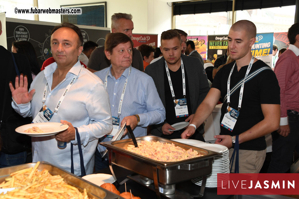 WhiteLabelDating Food Court