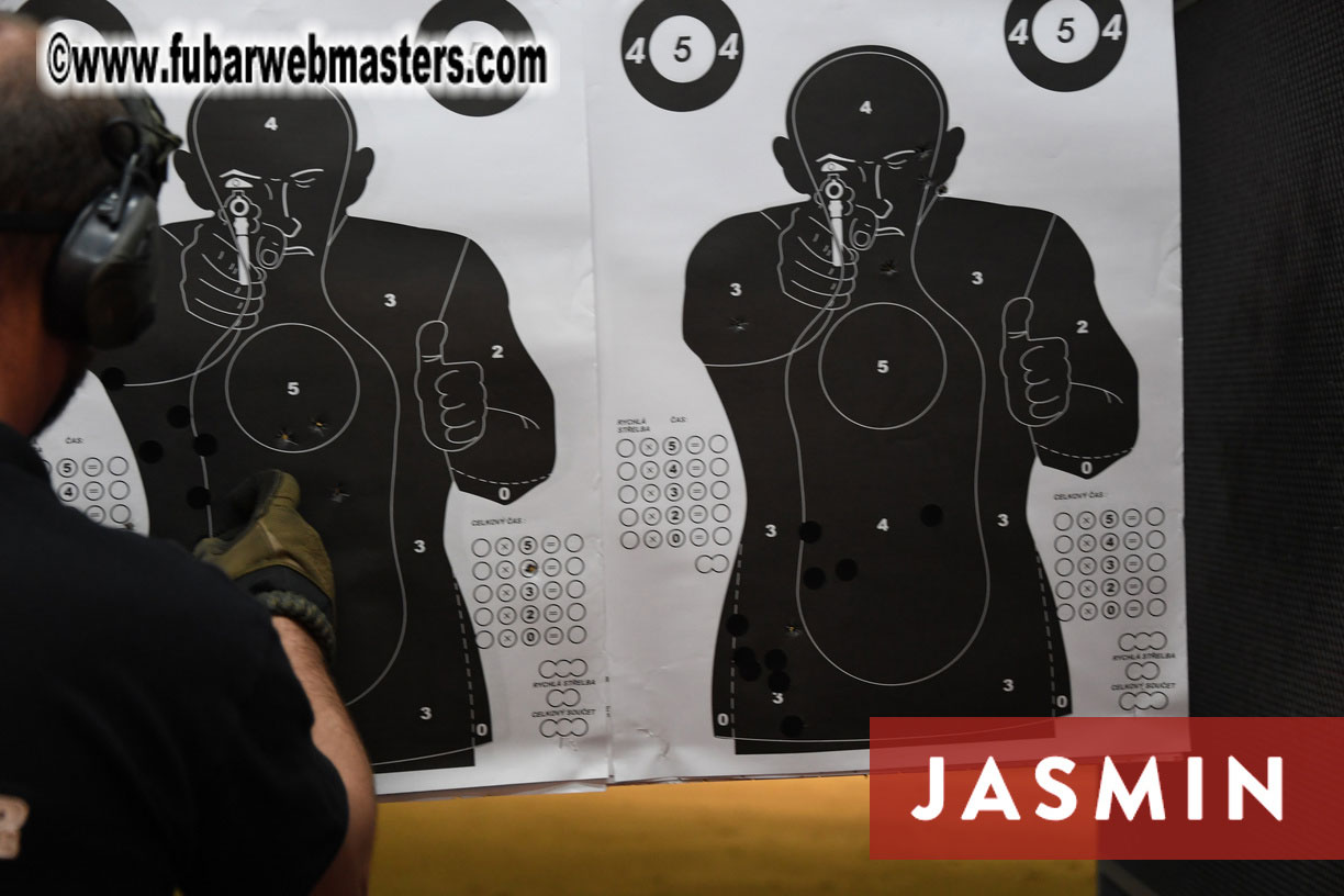  RoboMarkets Gun Shooting Range