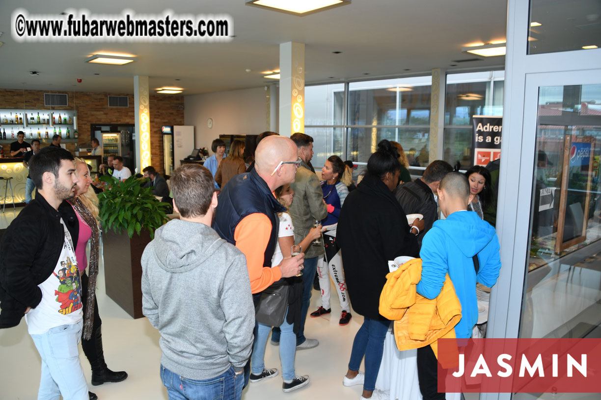 Commercegate Indoor Skydiving