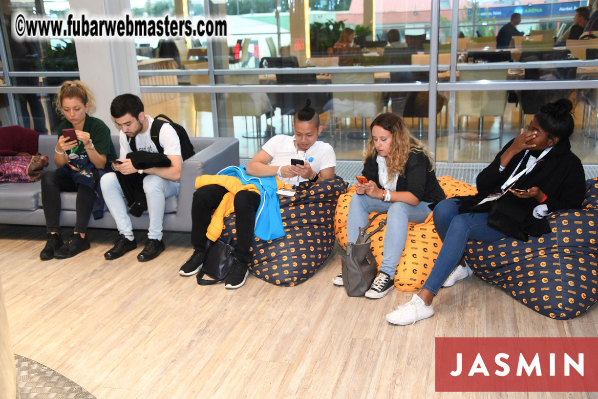 Commercegate Indoor Skydiving