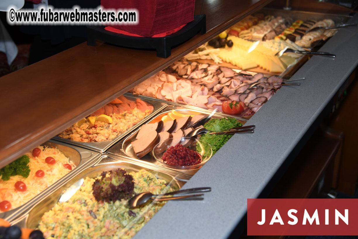 SMS Cams/Flirt4Free River Cruise