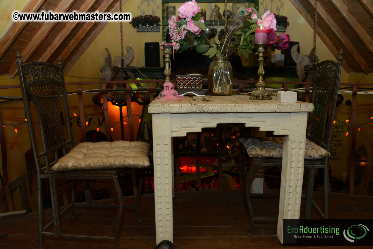 Reporo Party at the Mundo Bizarro