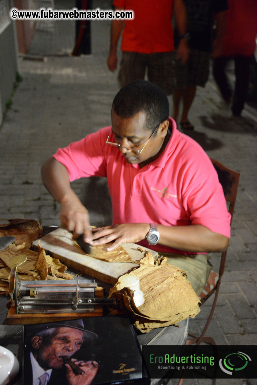 Reporo Party at the Mundo Bizarro