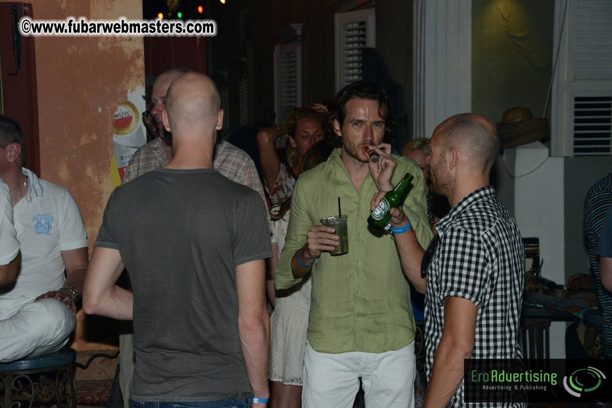 Reporo Party at the Mundo Bizarro