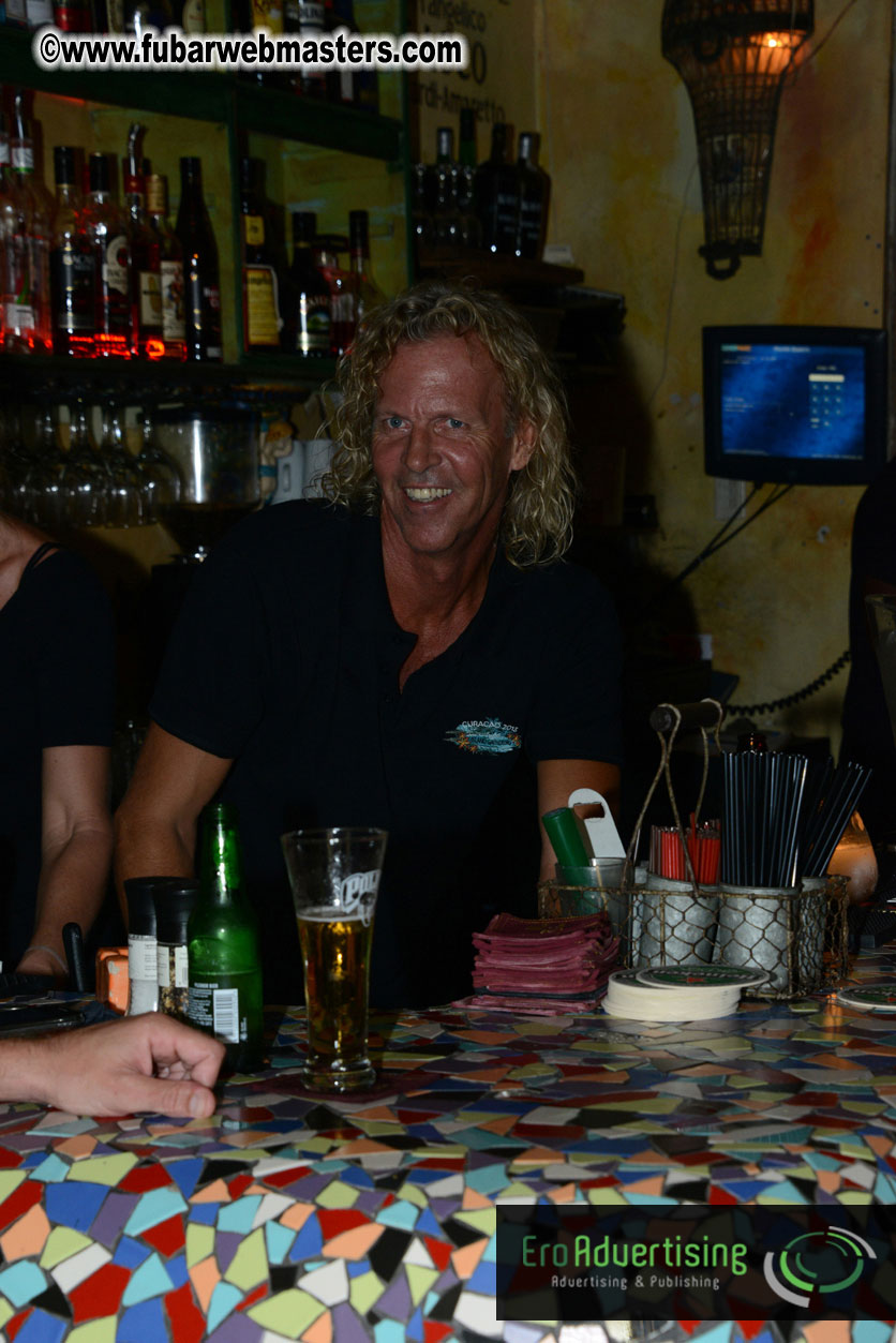 Reporo Party at the Mundo Bizarro