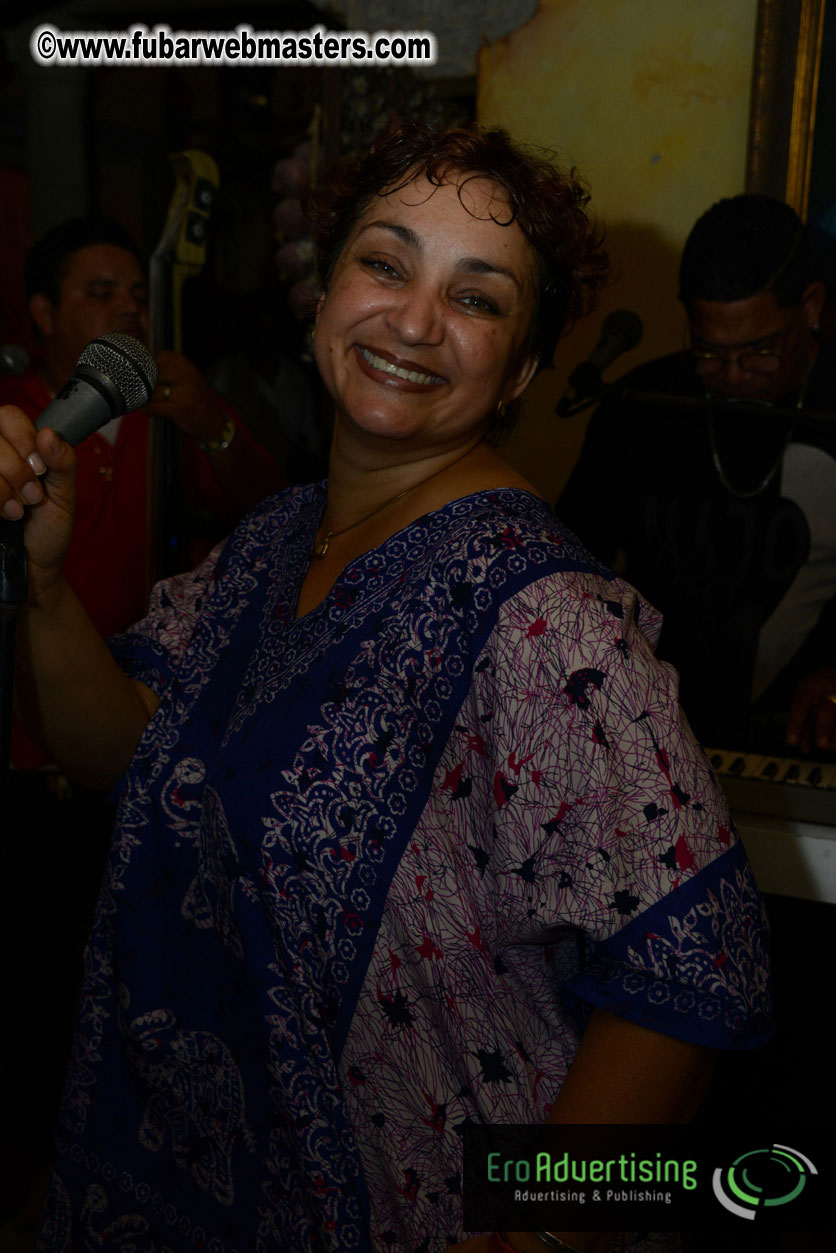 Reporo Party at the Mundo Bizarro