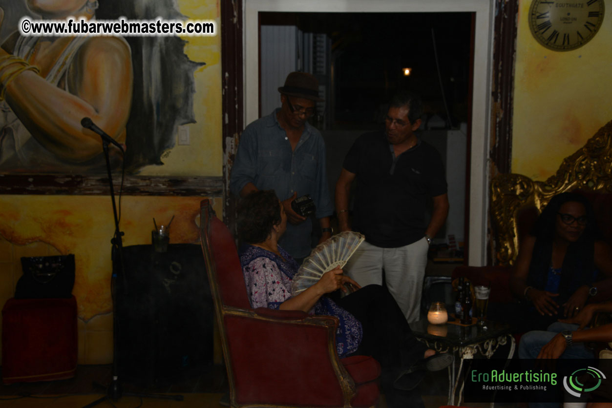 Reporo Party at the Mundo Bizarro