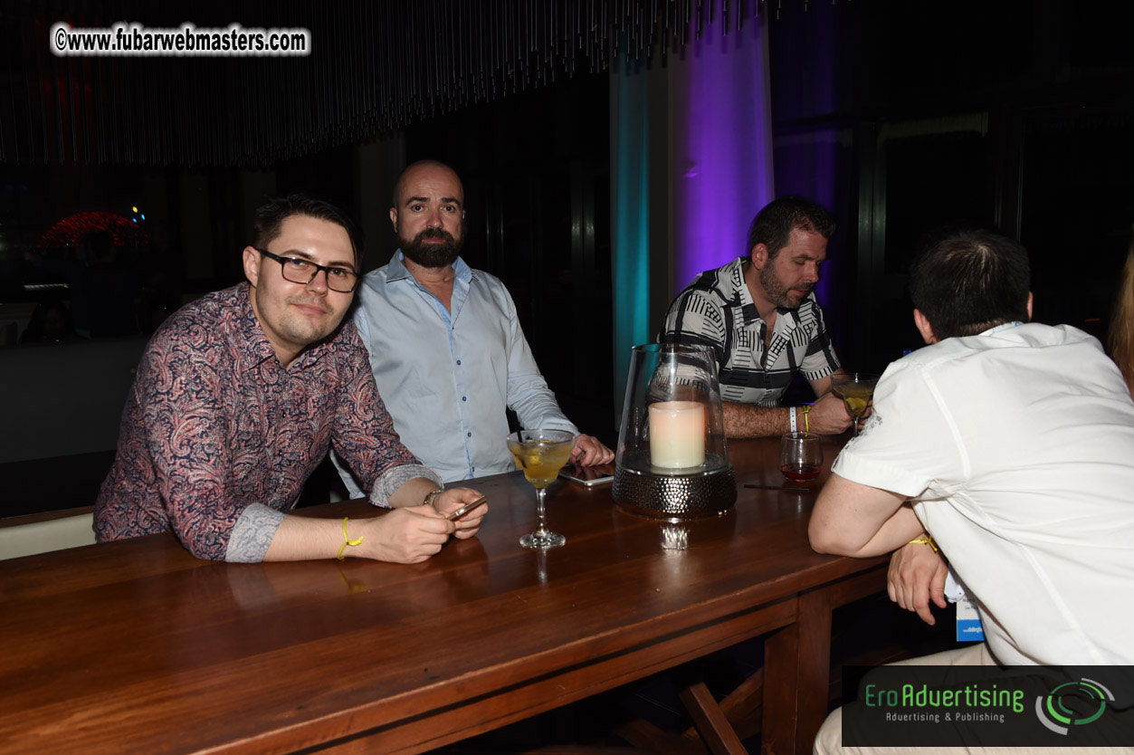 Night Bar (Monday Edition)