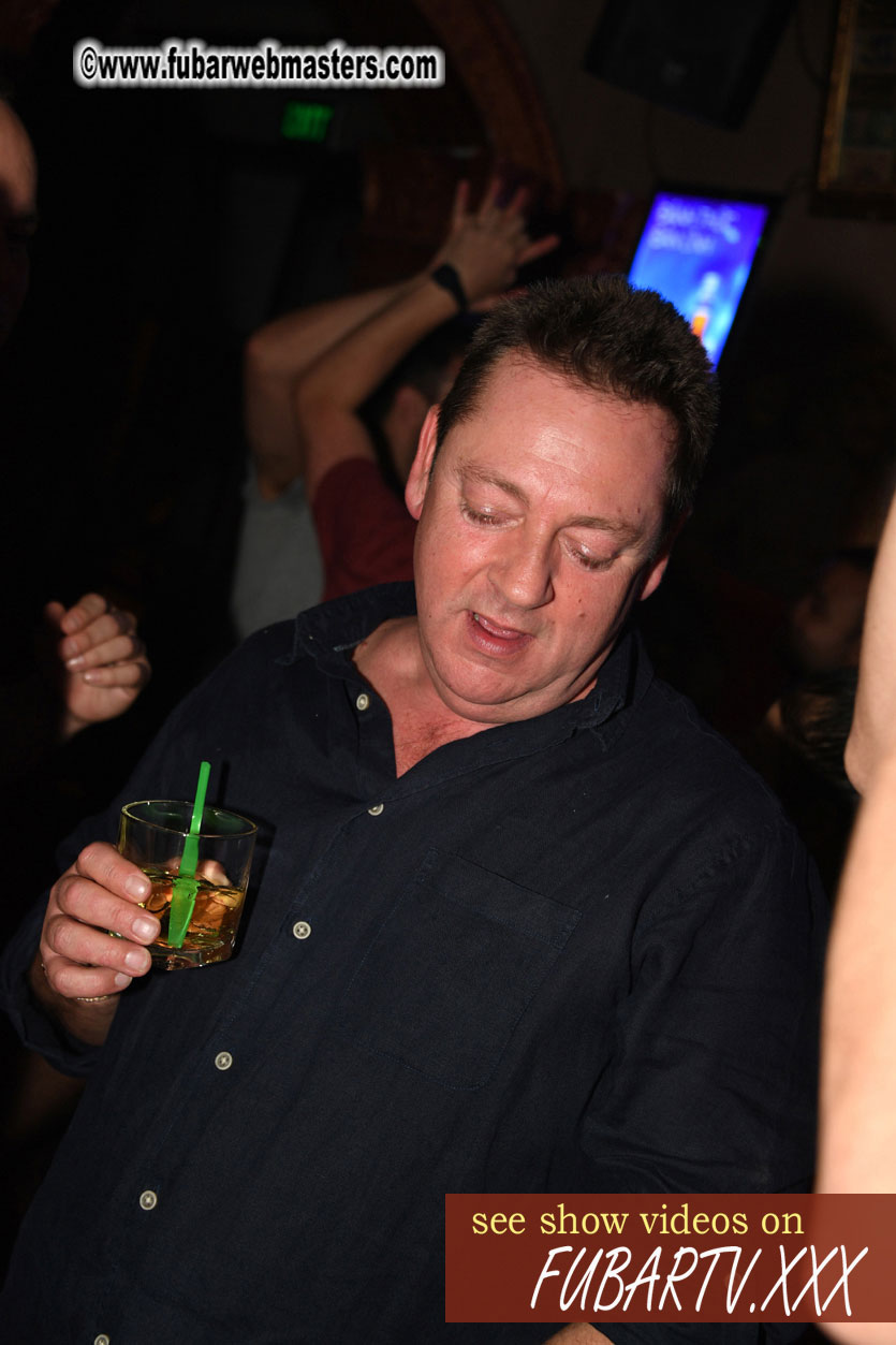 Toms Bar - beware of pickpockets