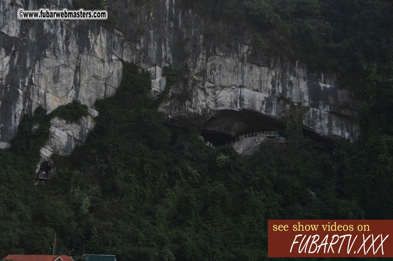 Luon Cave tour