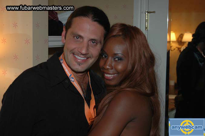 Nat's & Incredible Dollars Closing Party