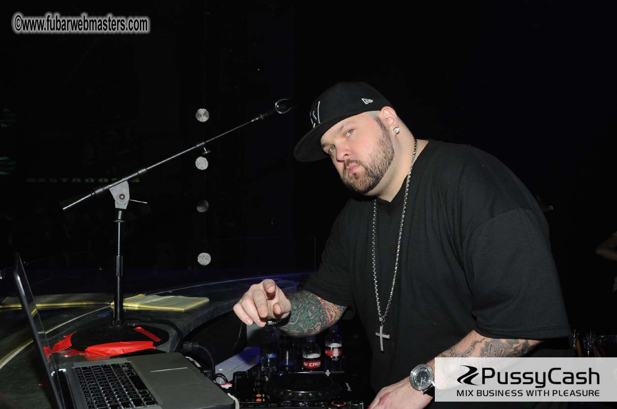 GFY.com ?Çô10 Years Anniversary Party + Miss Freeo