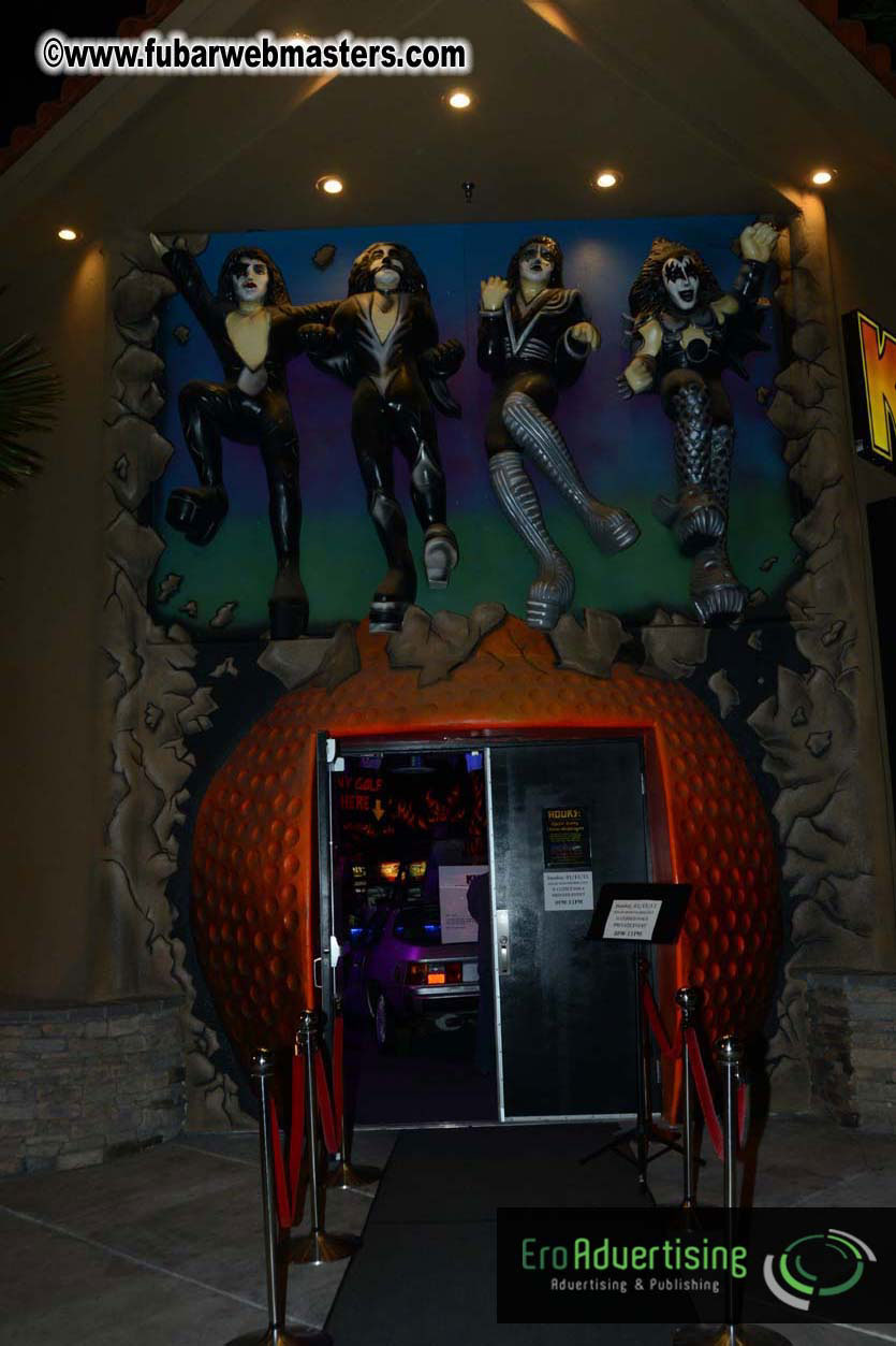 Mr Skin?ÇÖs Mini Golf