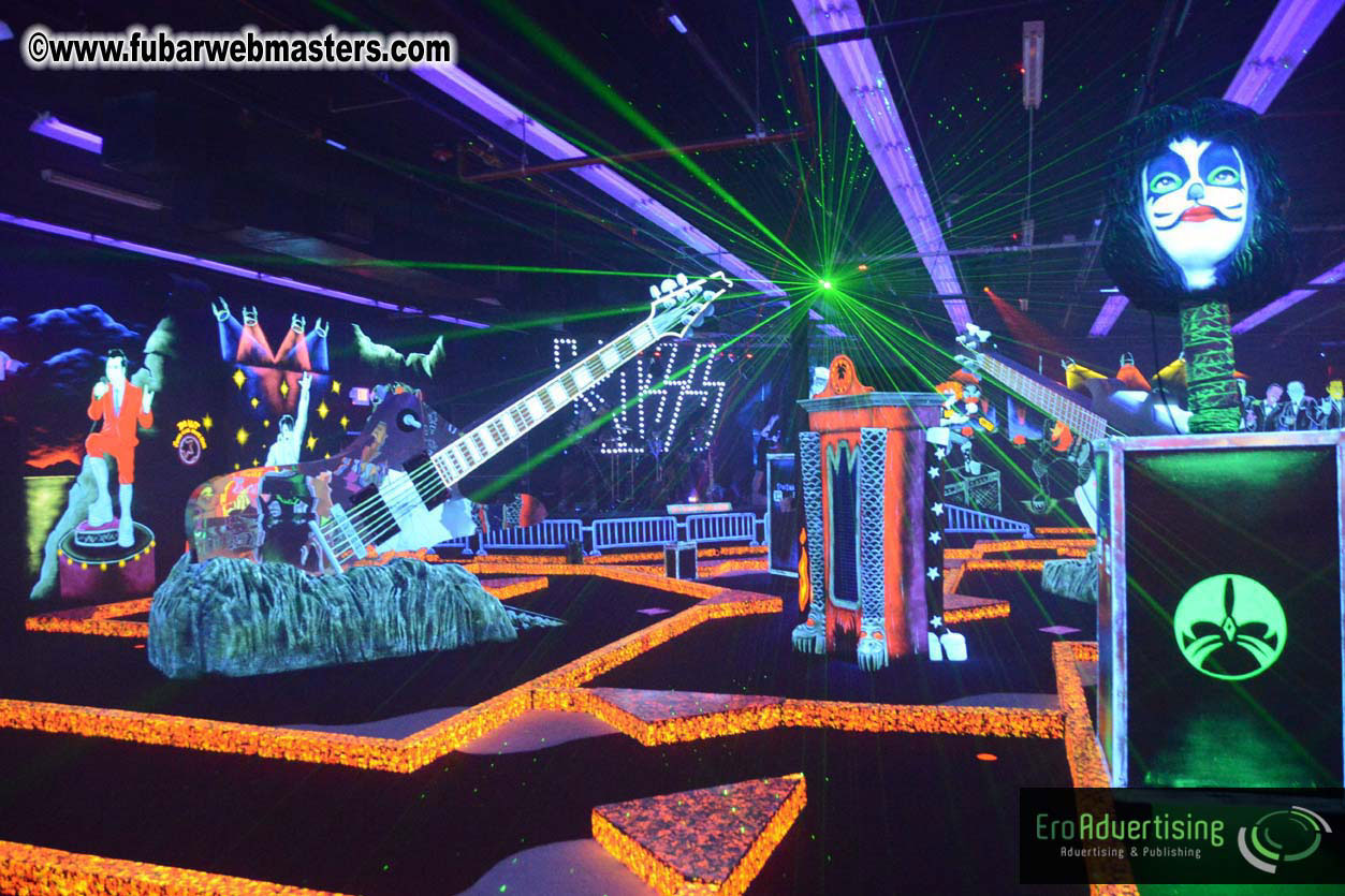 Mr Skin?ÇÖs Mini Golf